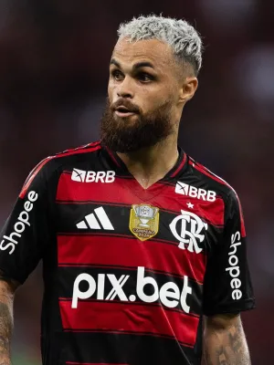 michael-atacante-do-flamengo-1768346367881_v2_300x400.jpg