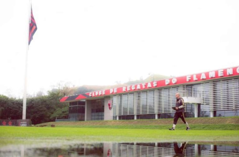 1493679635-treino-flamengo-250626-610x400